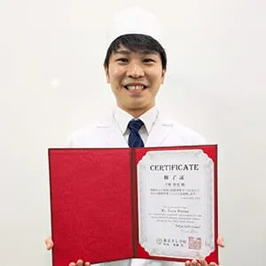 卒業生、平野さんの声